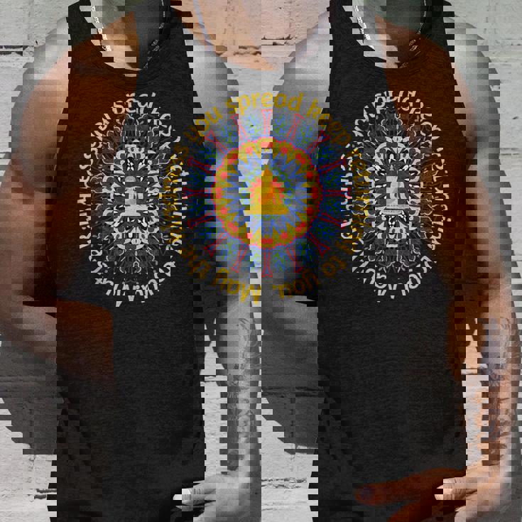 ブッダ ゴータマ マインドフルネス 平和 愛 優しさ 瞑想 タンクトップ 彼への贈り物