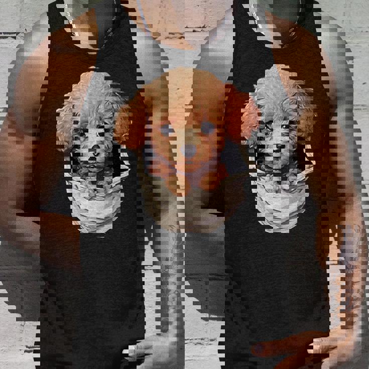 ポケットから覗く トイプードル 可愛い 犬 かわいい 子犬 犬好き 犬の飼い主 愛犬家 メンズ レディース キッズ タンクトップ 彼への贈り物