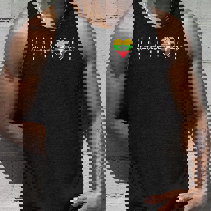 ミャンマー ハートビート ビルマ国旗とハート ラブ 家族 ビルマ タンクトップ 彼への贈り物