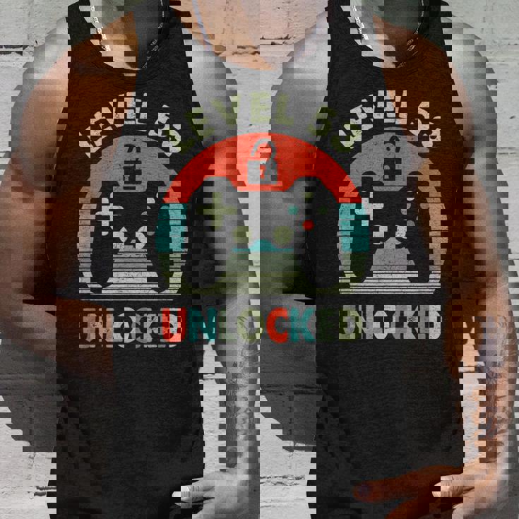 レベル53アンロック レトロヴィンテージゲーム53歳の誕生日ゲーマー タンクトップ 彼への贈り物