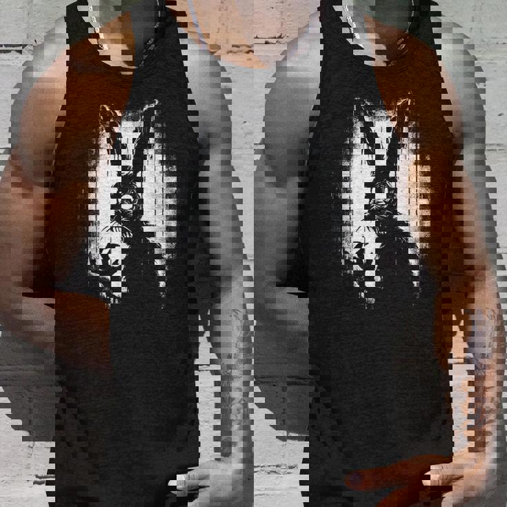 不気味なゴスウサギ、ホラーバニー、奇妙なコアウサギ タンクトップ 彼への贈り物