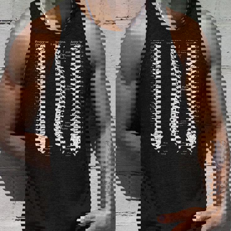 人間の脊椎解剖学カイロプラクティック図 タンクトップ 彼への贈り物