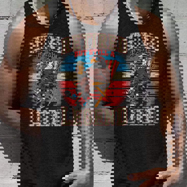 引退したがまだ伝説のイーグルとビールアメリカンスタイル タンクトップ 彼への贈り物