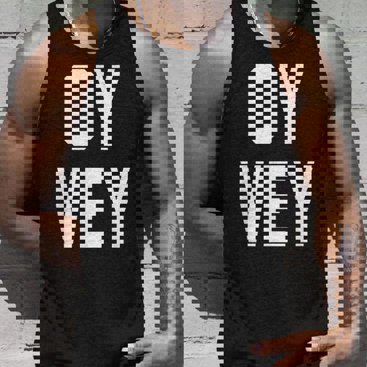 愉快なユダヤ人ユーモア Oyey ジディッシュ イスラエル ヘブライ語 ハヌカー タンクトップ 彼への贈り物