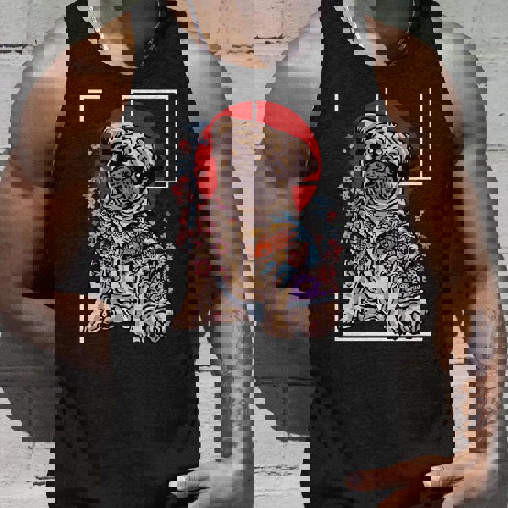 日本のタトゥー パグ 犬 パグ ヤクザの恋人 鯉の魚 長袖tシャツ タンクトップ 彼への贈り物