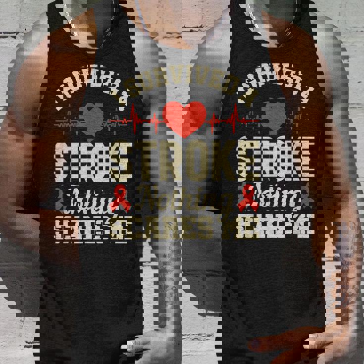 私は脳卒中を生き延びました何も私を怖がらせません-脳卒中の認識 タンクトップ 彼への贈り物