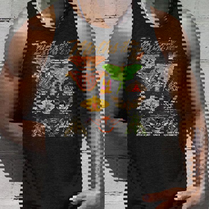 蛾 世界の動物 知育 昆虫 蛾好き タンクトップ 彼への贈り物