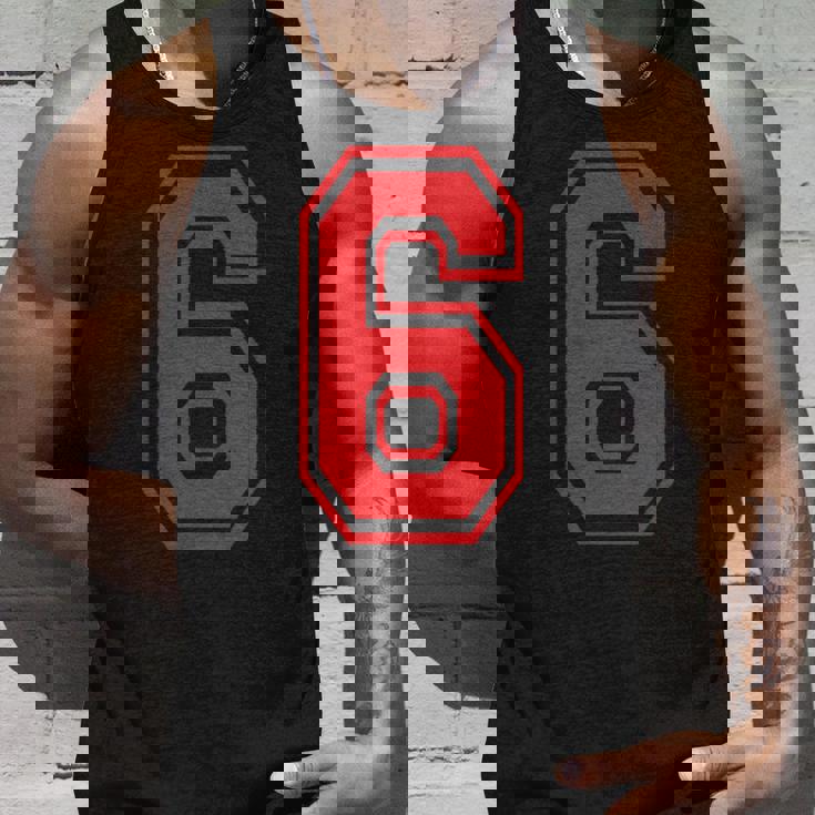 赤の6番スポーツスタイル。 タンクトップ 彼への贈り物