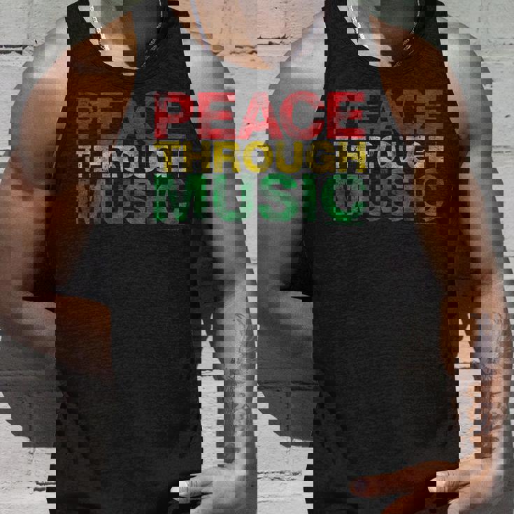 音楽を通して平和を変えるために遊ぶ タンクトップ 彼への贈り物