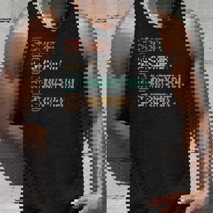 食べる睡眠マラソンリピート面白いマラソンランナー タンクトップ 彼への贈り物