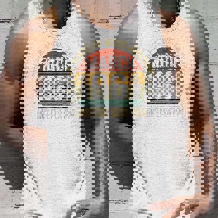 1961年3月の誕生日記念限定版ヴィンテージ65歳。 タンクトップ 彼への贈り物