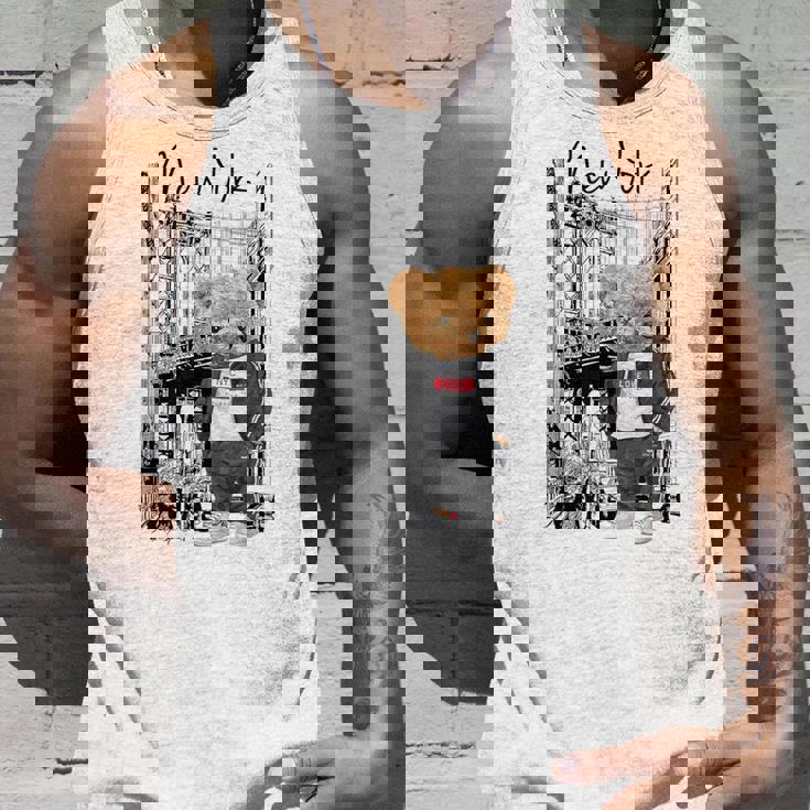 Cool New York City Teddy Bear Illustration Graphic s タンクトップ 彼への贈り物