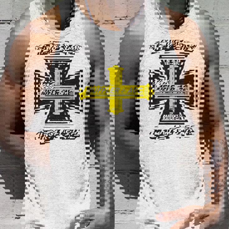 Gene's Mufflers アイアンクロス タンクトップ 彼への贈り物