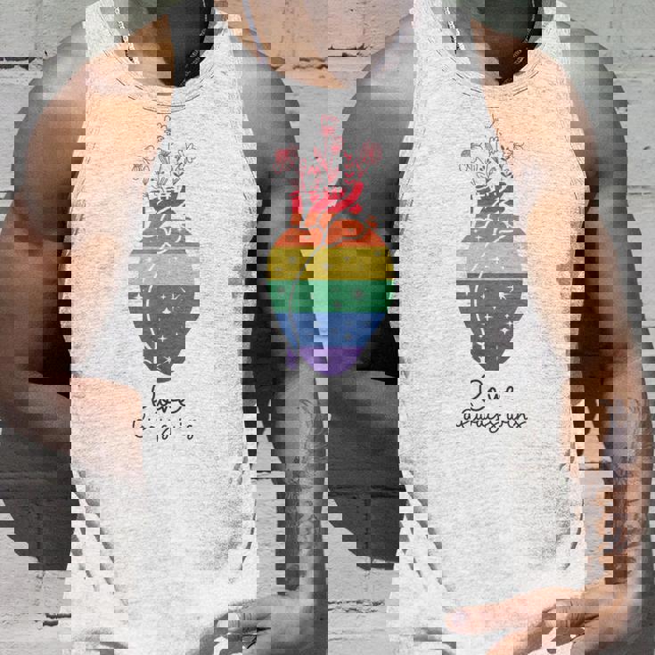 Love Wins Always Lgbt Lgbtq レインボープライド月間サポート タンクトップ 彼への贈り物