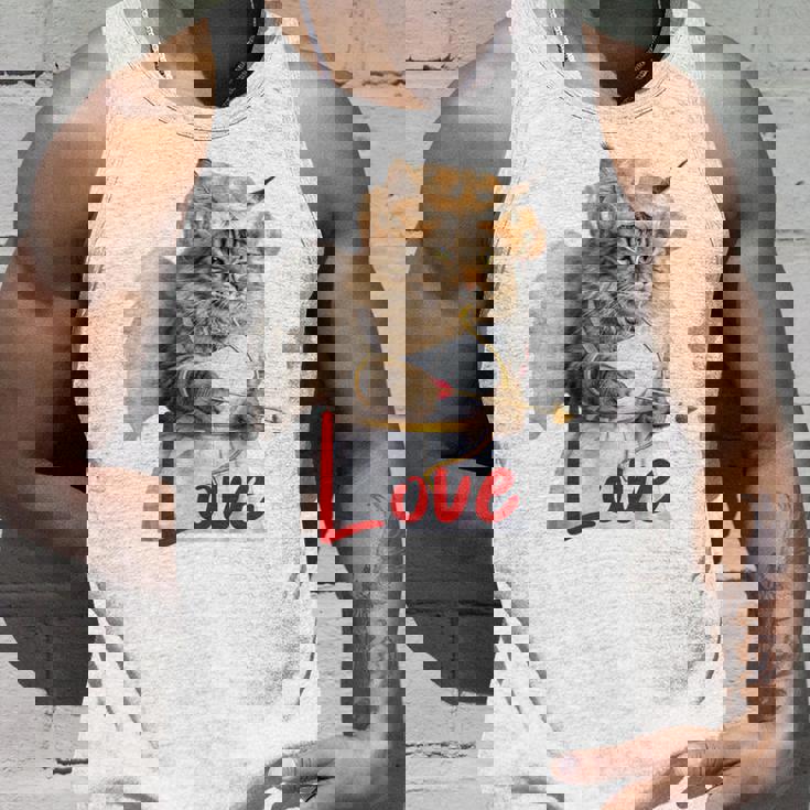 キューピッドコスチュームを着た面白い猫、聖バレンタインの猫の自撮り。 タンクトップ 彼への贈り物