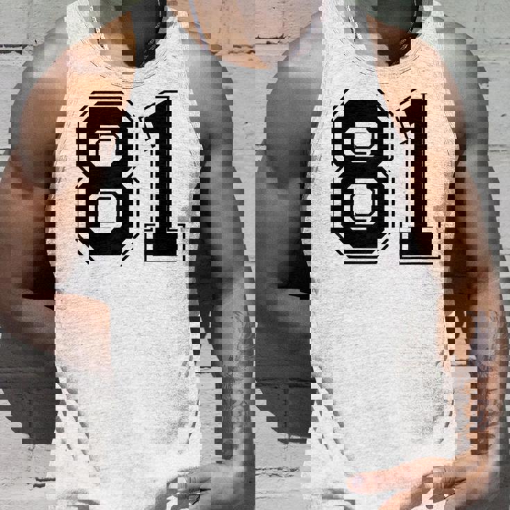 番号 81 タンクトップ 彼への贈り物