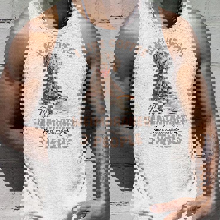 面白いワイマラナー犬私はコーヒーが好き、ワイマラナーと多分。 タンクトップ 彼への贈り物