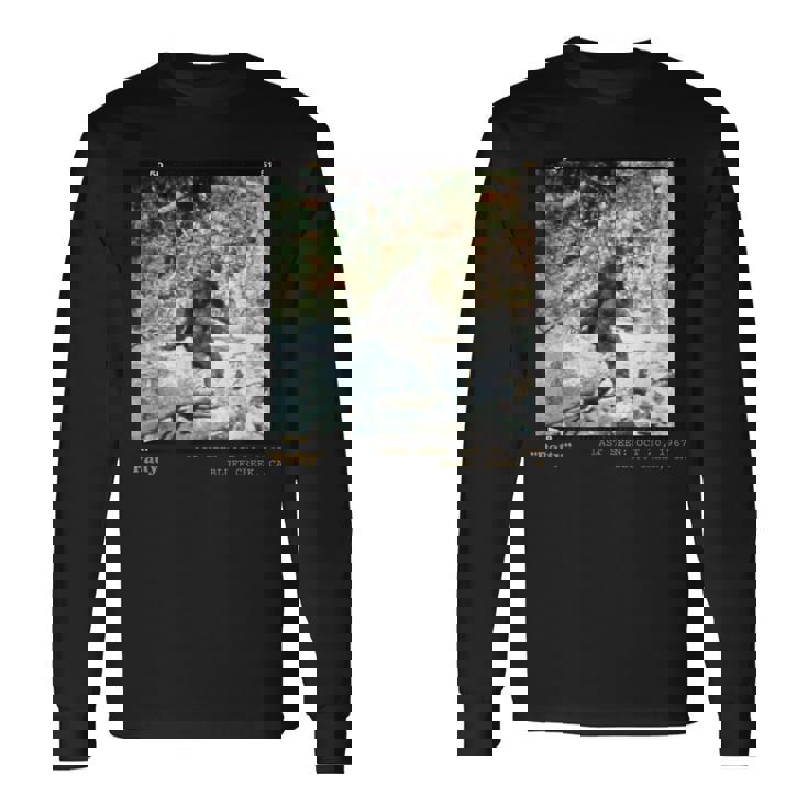 歴史的なビッグフット写真パティ・ザ・ビッグフット。 長袖Tシャツ