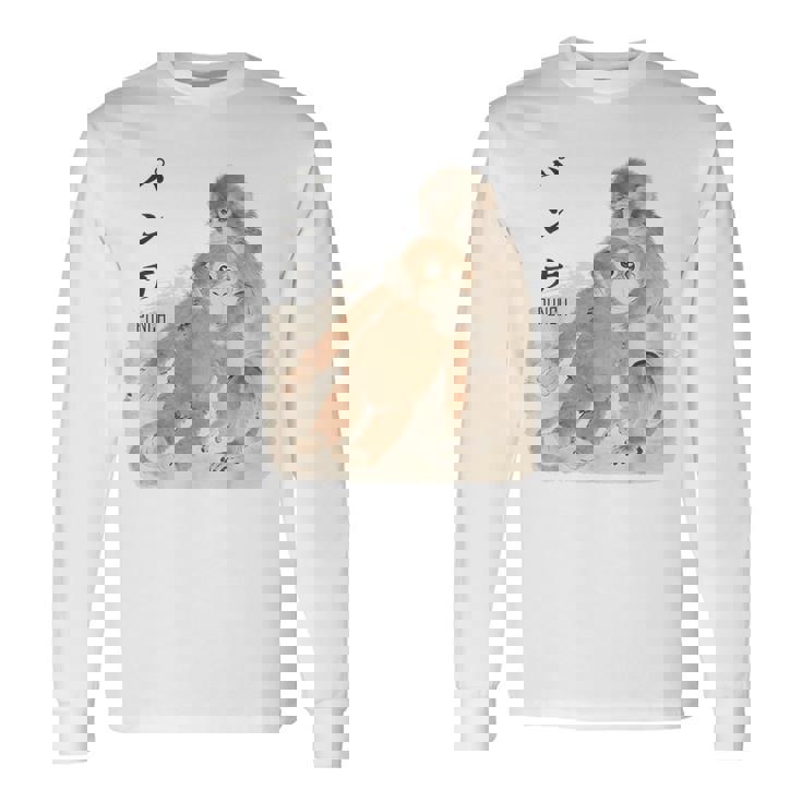 オランウータンのぬいぐるみ。 長袖Tシャツ