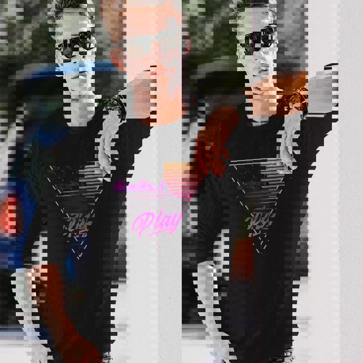 1980年代ynthwave ギフトtシャツ ゲーマーtシャツ レトロスタイリング 長袖Tシャツ 彼への贈り物