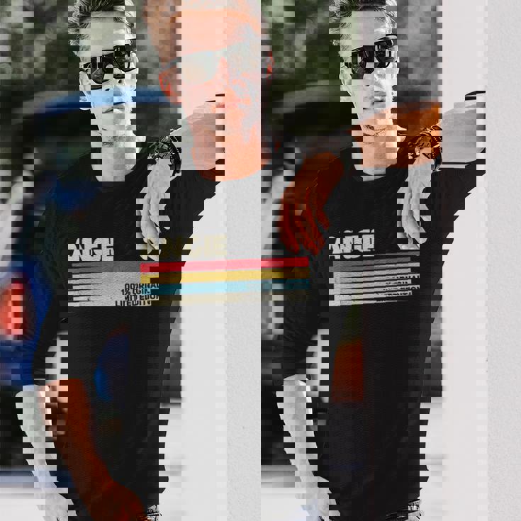 Angie パーソナライズ 名前 レトロ ヴィンテージ 70年代 80年代 90年代 誕生日 長袖Tシャツ 彼への贈り物