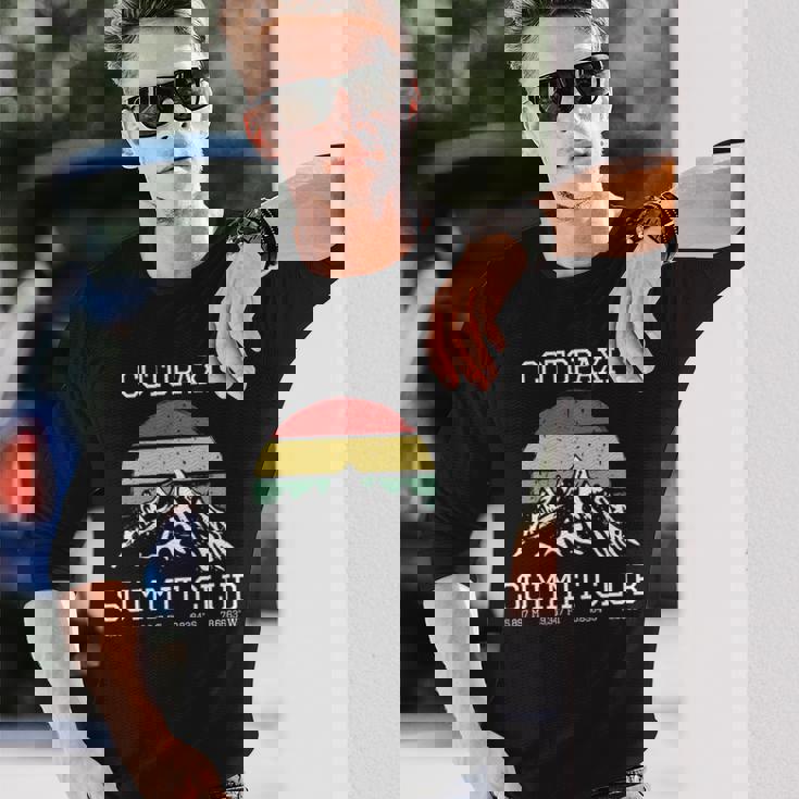 I Climbed Cotopaxiummit Club ハイキング エクアドルハイキング 長袖tシャツ 長袖Tシャツ 彼への贈り物