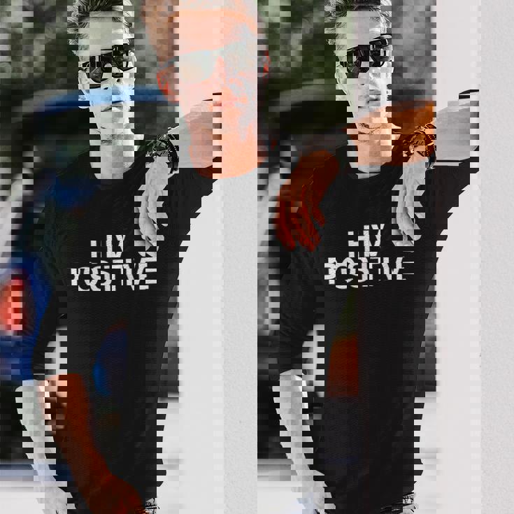 For Awareness Andupport Hiv Positive 長袖Tシャツ 彼への贈り物