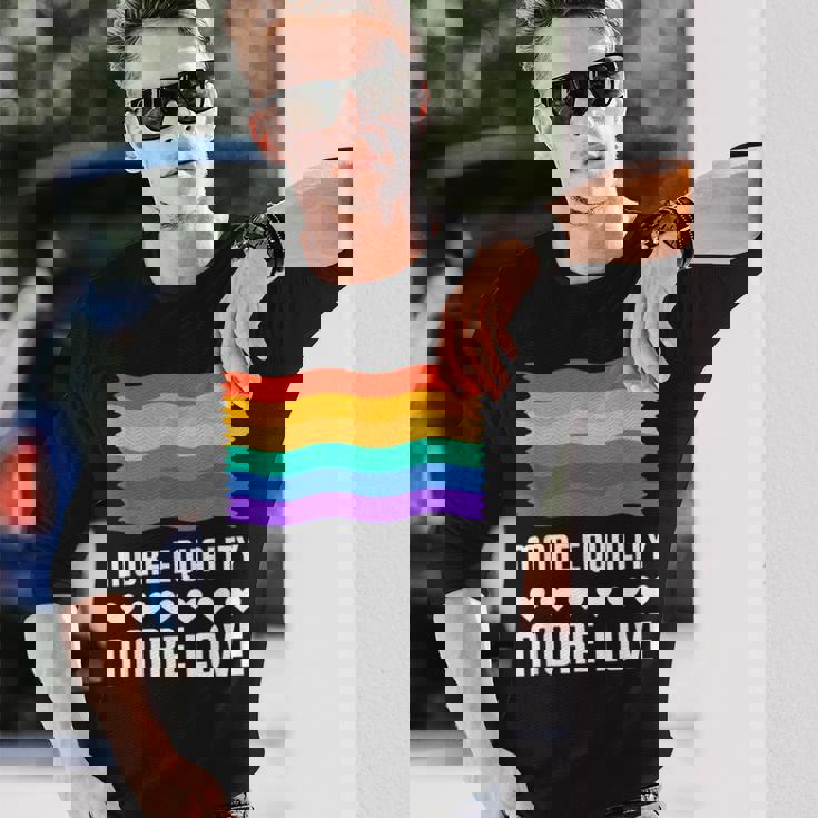 Lgbt More Equality More Lovetシャツ Lgbtq ゲイ レズビアン Lgbt 長袖Tシャツ 彼への贈り物