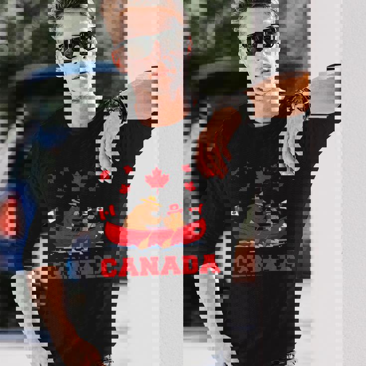 I Love Canada Cool Canada Bear & Chipmunk Cartoon Graphic 長袖Tシャツ 彼への贈り物
