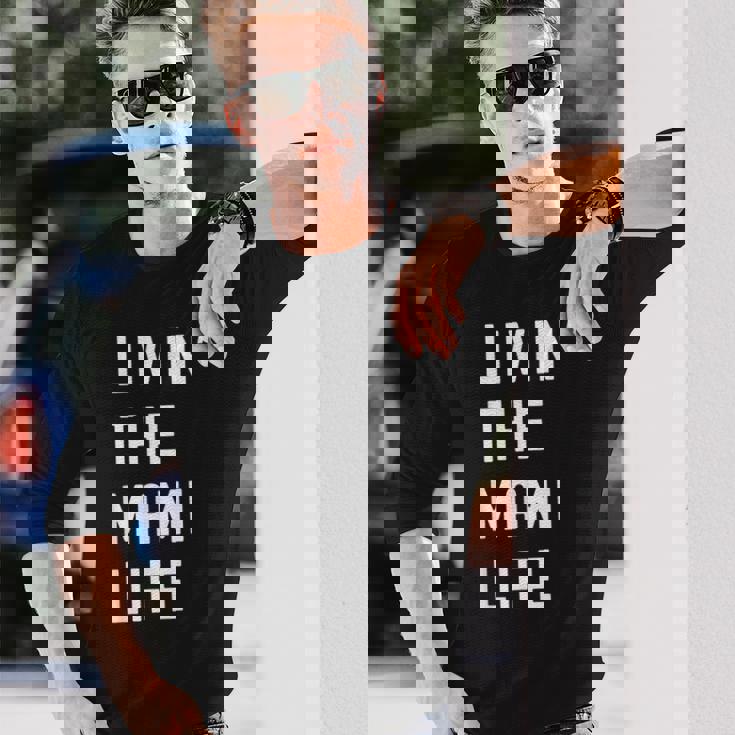 Mami の人生を生きている Mami 長袖Tシャツ 彼への贈り物