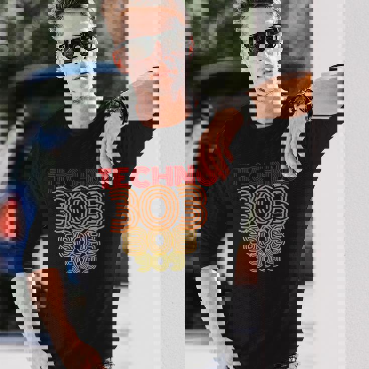 Synthesizer Techno 303 808 909 For Fans Of Analogueounds 長袖Tシャツ 彼への贈り物