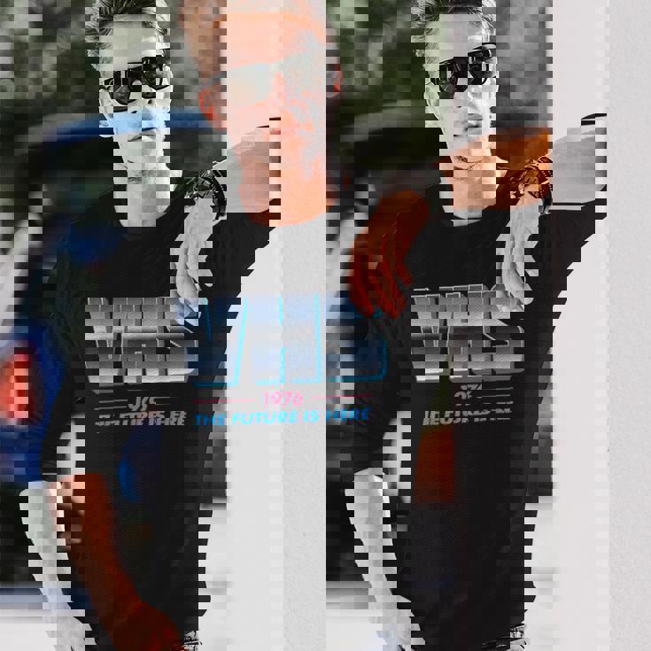 Vhs Tape The Future Is Here Retro Lover -Ideo 長袖Tシャツ 彼への贈り物