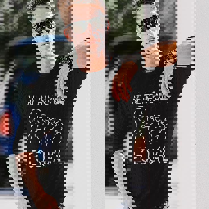 We Are All Equal Anti-Speciesism Animal Equalityegan Activ 長袖Tシャツ 彼への贈り物