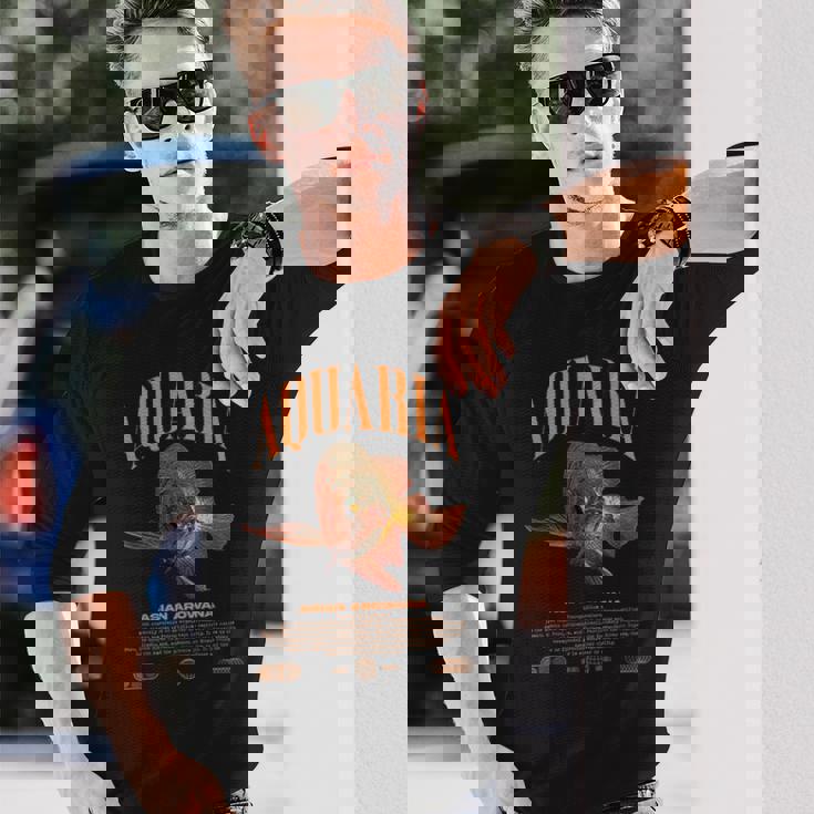 アジアン アロワナ モンスター フィッシュ キーパー モダン ストリートウェア 長袖Tシャツ 彼への贈り物