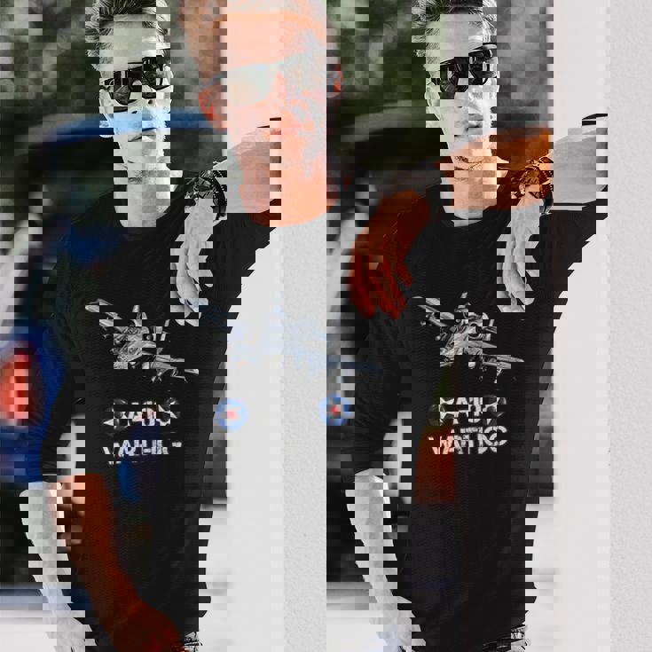 アメリカ軍の戦闘爆撃機a10 イボイノシシ 長袖tシャツ 長袖Tシャツ 彼への贈り物