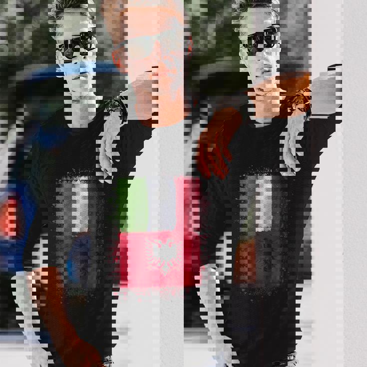 アルバニアのイタリアの愛-アルバニアとイタリア 長袖tシャツ 長袖Tシャツ 彼への贈り物