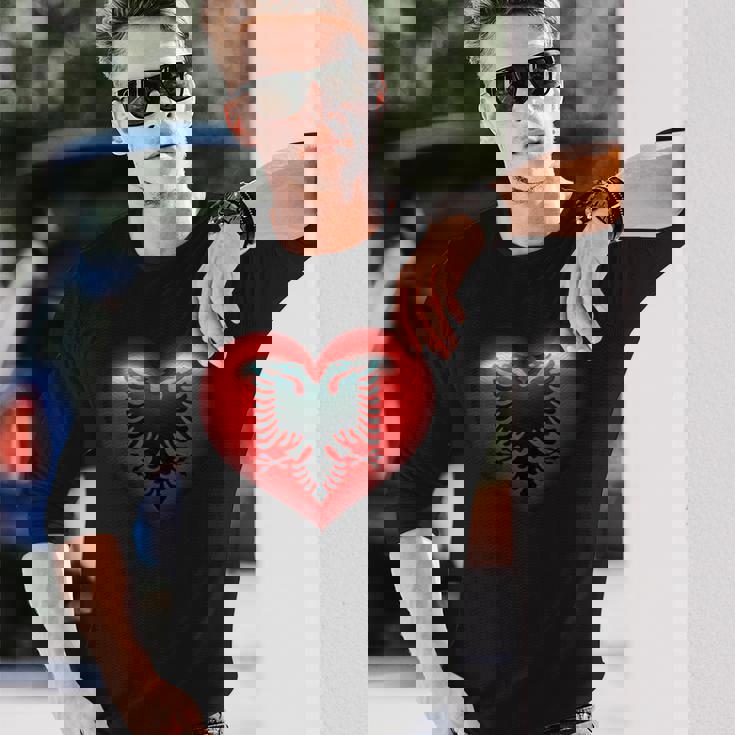 アルバニア国旗 イーグル ダブル レッド アルバニア シュキペ コソボ 長袖Tシャツ 彼への贈り物