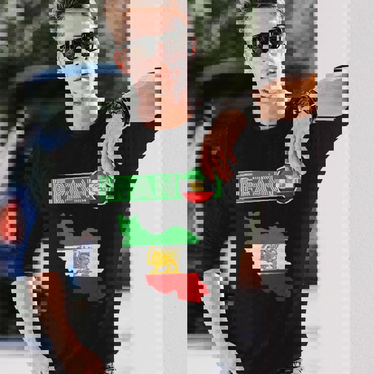 イランライオン太陽旗、イラン地図、イラン、イランの旗、イランの旗。 長袖Tシャツ 彼への贈り物