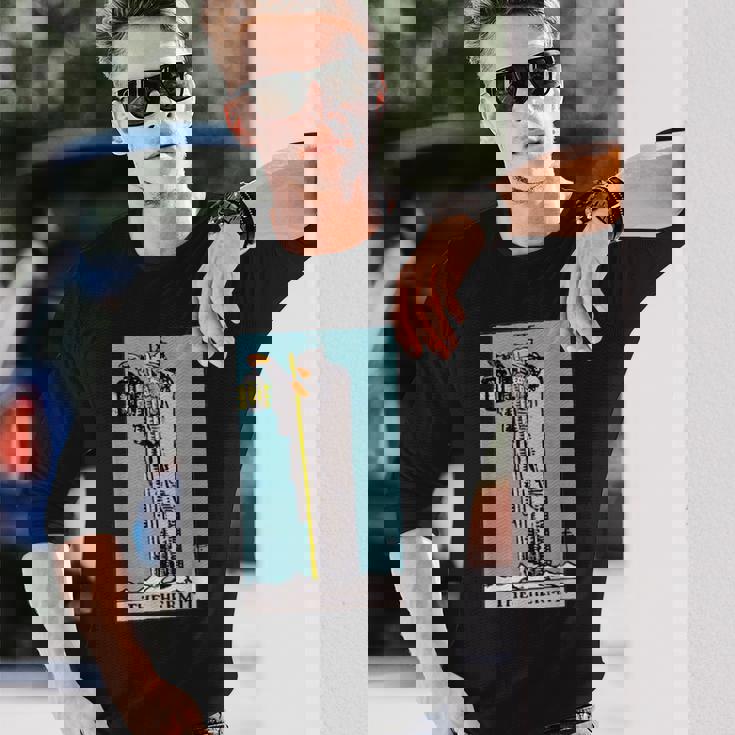 オリジナルのrider Waite Deckからの隠者ビンテージタロットカード 長袖Tシャツ 彼への贈り物