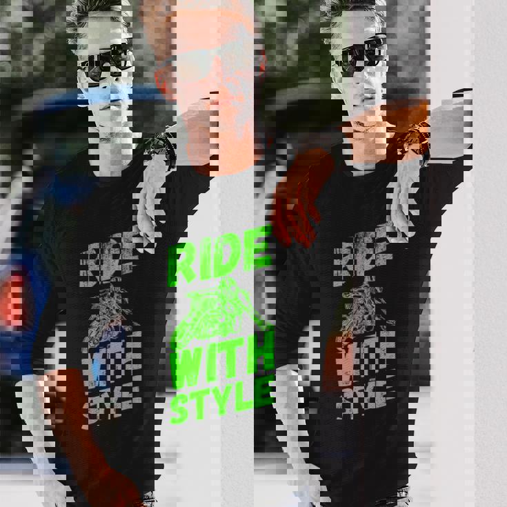 オートバイファンのためのスタイルヴィンテージ引用で乗る 長袖Tシャツ 彼への贈り物