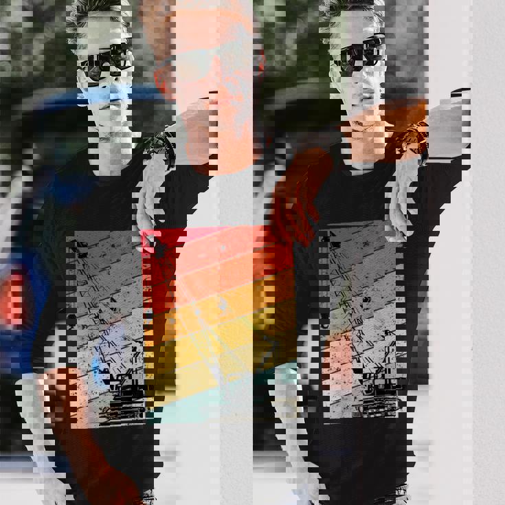 クレーン オペレーター 重機 おもしろい 建設 クレーン 長袖Tシャツ 彼への贈り物