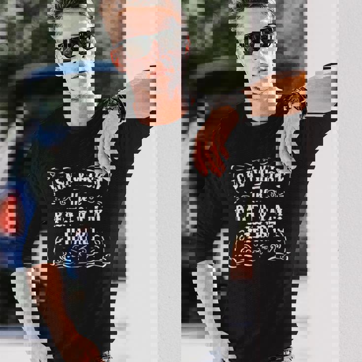 メンズ クールウイスキー飲む引用アイラ島ウイスキーピートオブマイハート 長袖Tシャツ 彼への贈り物