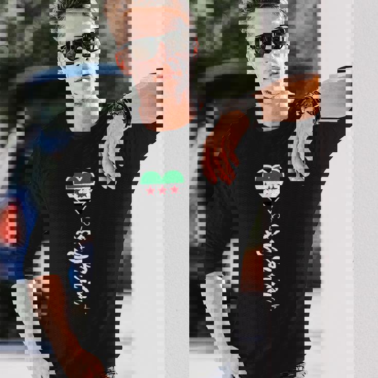 シリア国旗 ダマスカス シリア国旗 I Loveyria 長袖Tシャツ 彼への贈り物