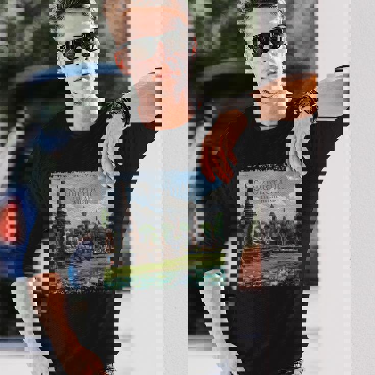 スコータイ、タイ 長袖Tシャツ 彼への贈り物