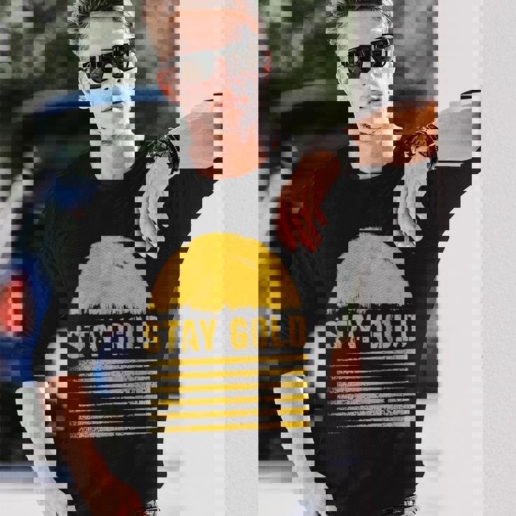 ステイゴールド 太陽 レトロ風 ストライプ 力強さ 長袖Tシャツ 彼への贈り物