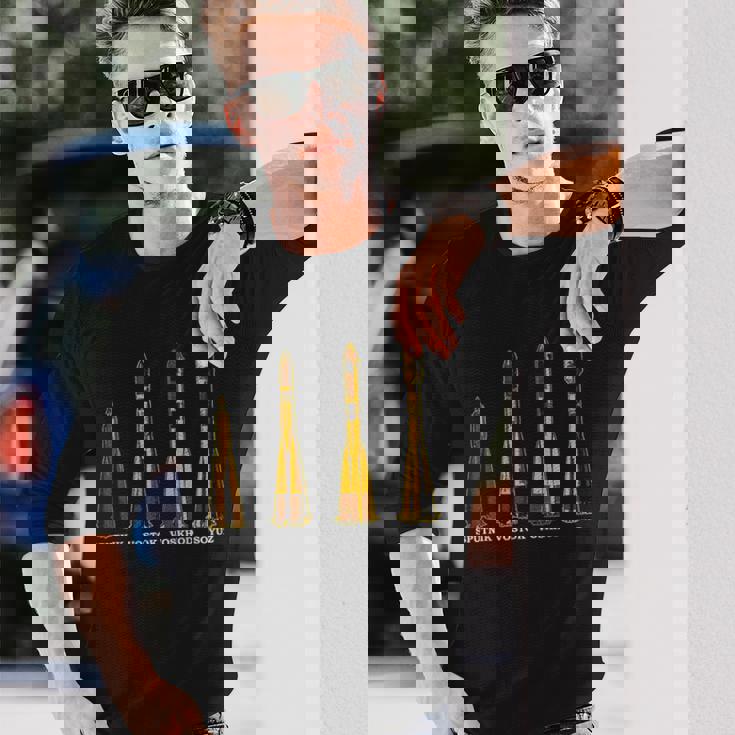 スプートニク ボストーク ヴォスホッド ソユズ ロケット ソ連 宇宙飛行機 長袖Tシャツ 彼への贈り物