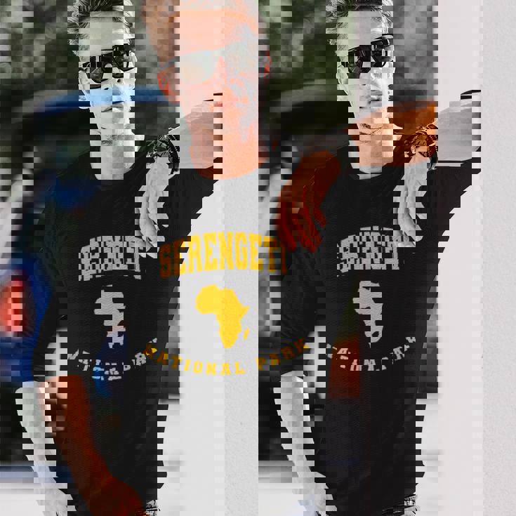 セレンゲティ国立公園 アフリカ 長袖Tシャツ 彼への贈り物