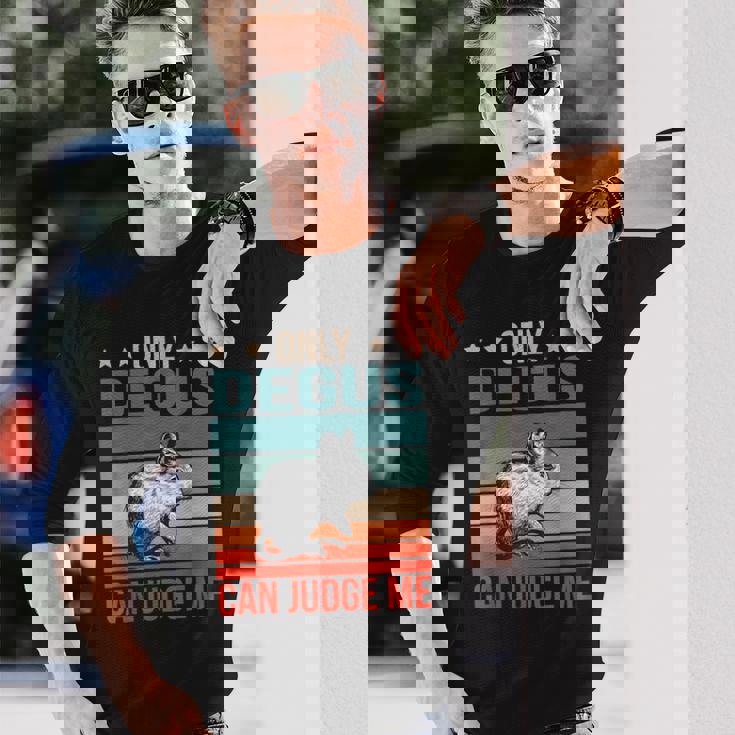 デグーは私を判断できる 齧歯類 デグー 長袖Tシャツ 彼への贈り物