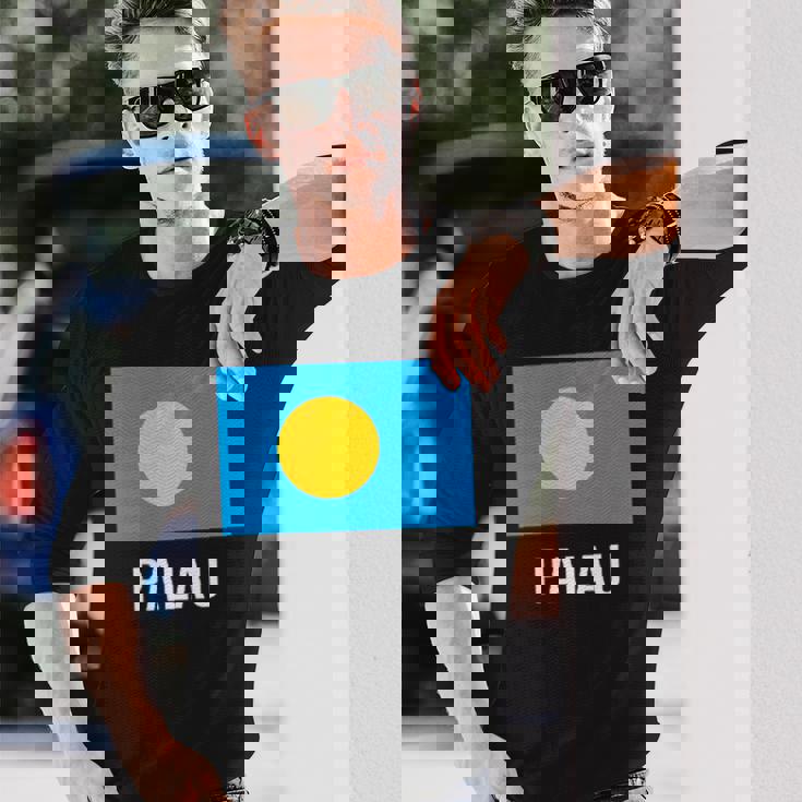 パラオの国旗 長袖Tシャツ 彼への贈り物