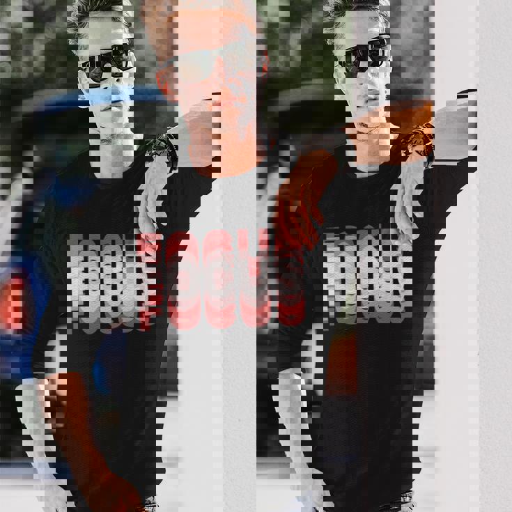 フォーカス 錯覚 ぼやけたトリッピー 長袖tシャツ 長袖Tシャツ 彼への贈り物